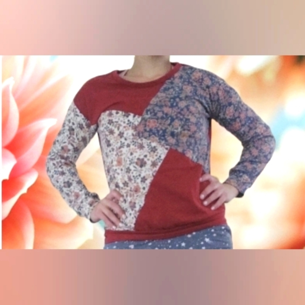 Twenty Second || Floral Block Sweater